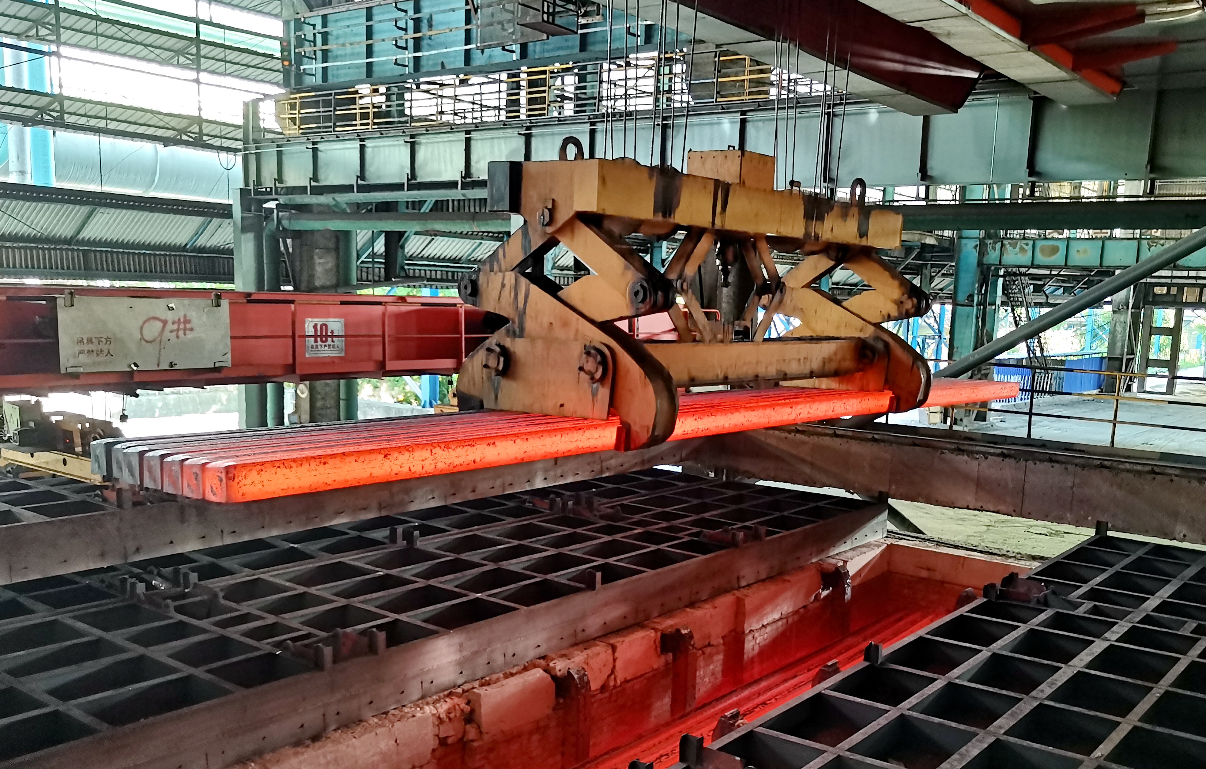 宝武集团中南股份轧材厂棒一线煤气单耗创历史新低(图1)